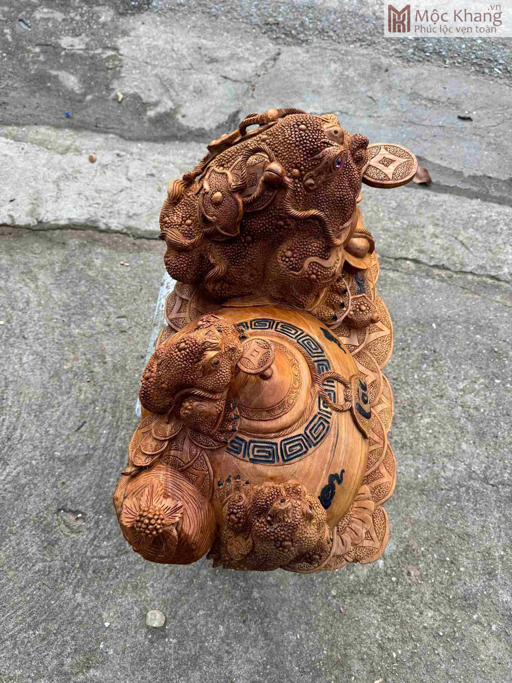 tuong-tam-coc-tran-chum-tien-go-ngoc-am (5) Tượng Tam Cóc Trấn Chum Tiền