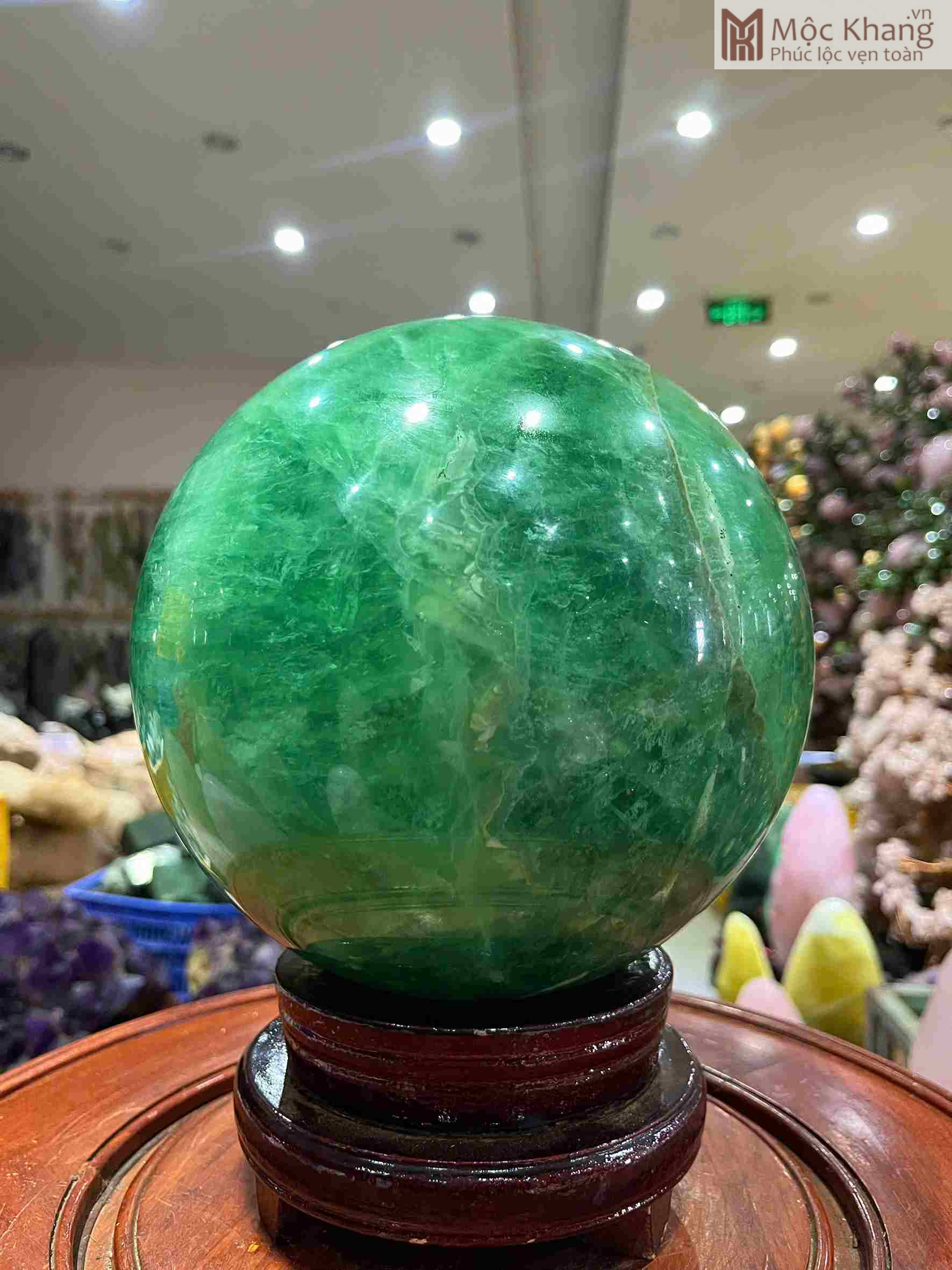 Bi Cầu Ngọc Fluorite Đường Kính 18 (cm) (2)_2 Bi Cau Ngoc Fluorite Duong Kinh 18 cm 2 2