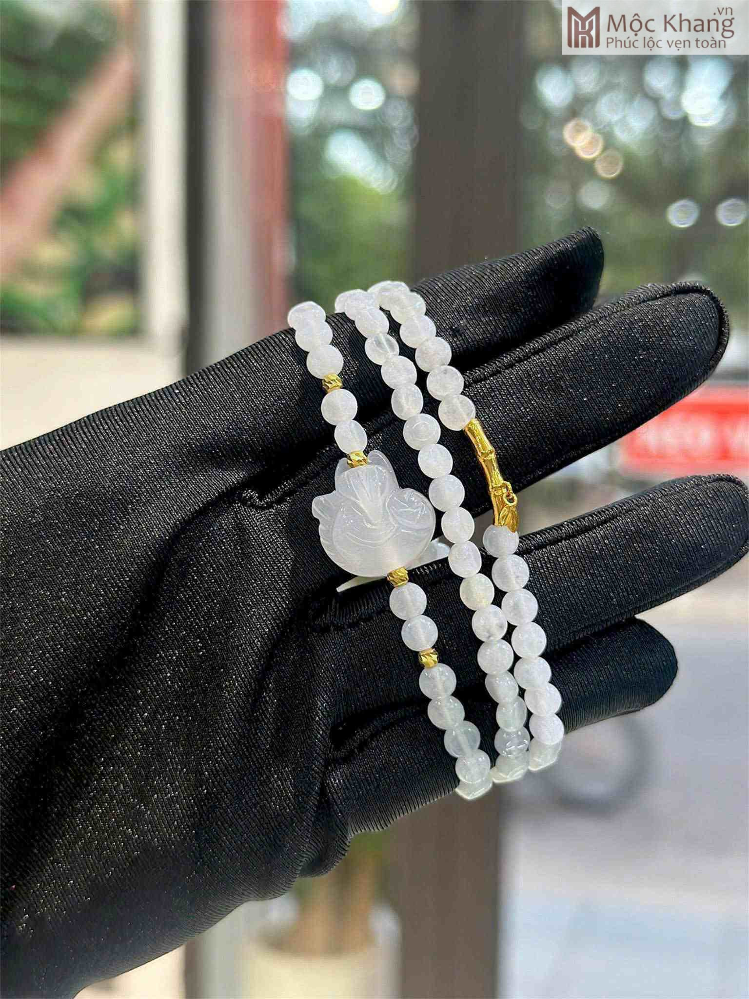 Chuỗi Bạch Ngọc Phối Charm Vàng (1)_1 Chuỗi Bạch Ngọc Phối Charm Vàng