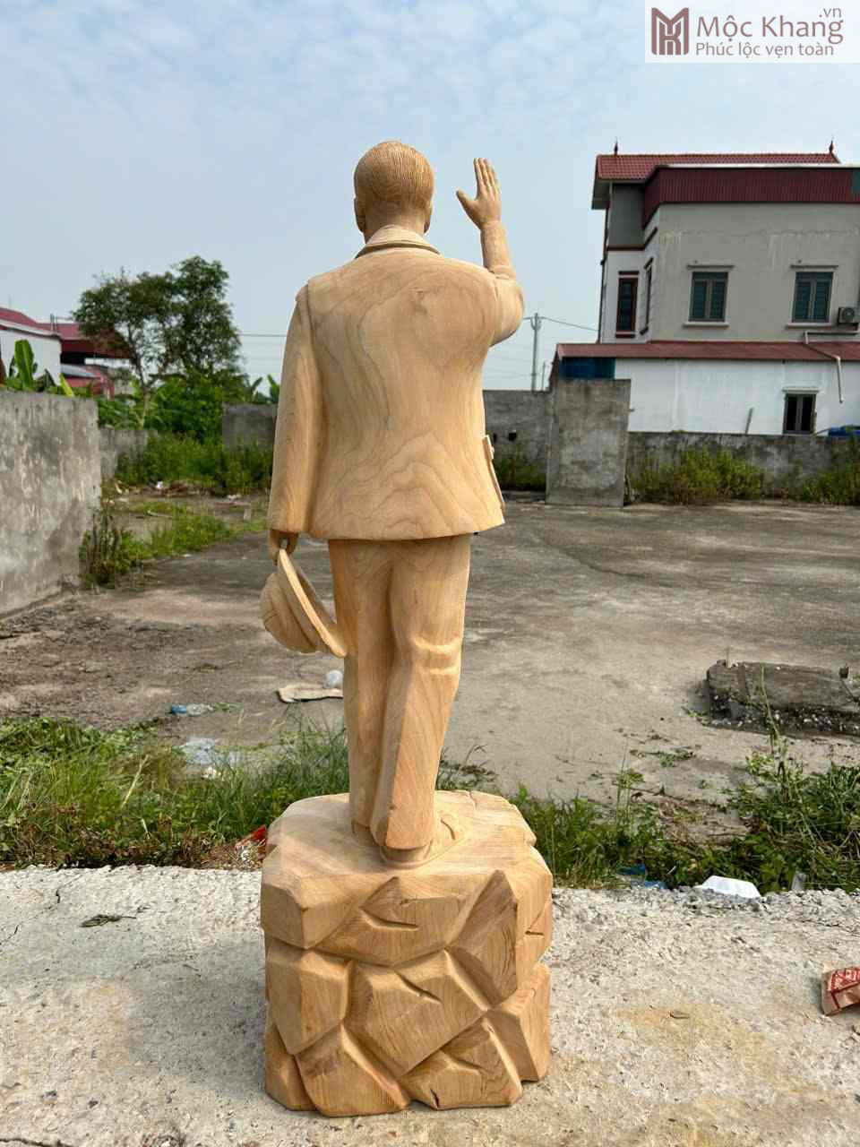 Tượng Chủ Tịch Hồ Chí Minh Gỗ Ngọc Am Cao 109 (cm) (7)_7 Tượng Chủ Tịch Hồ Chí Minh Gỗ Ngọc Am Cao 109 (cm)