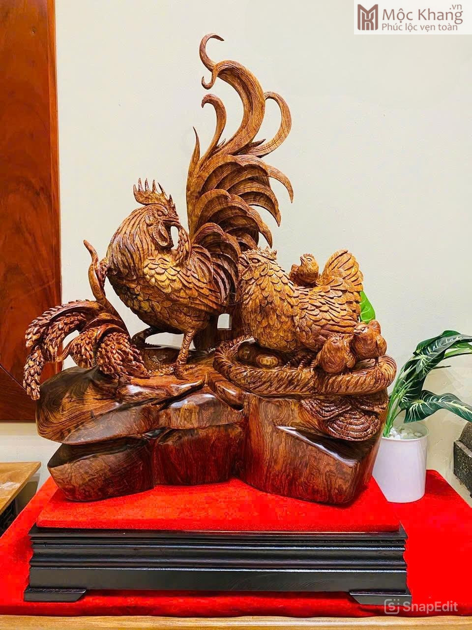 Tượng Gia Đình Gà Gỗ Cẩm Cao 62 (cm) Tượng Gia Đình Gà Gỗ Cẩm Cao 62 (cm)