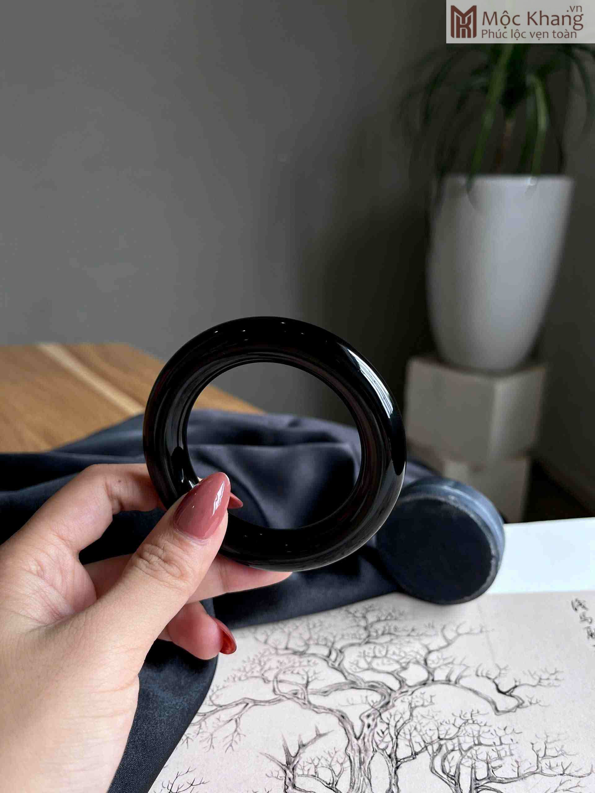 Vòng Bản Chalcedony Đen Ni 51.5 (mm) (8)_8 Vong Ban Chalcedony Den Ni 51.5 mm 8 8