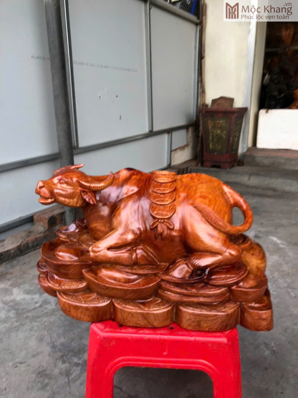 tuong-trau-nam-go-huong-gia-lai-cao-23-cm (1) Tượng Trâu Nằm Gỗ Hương Gia Lai