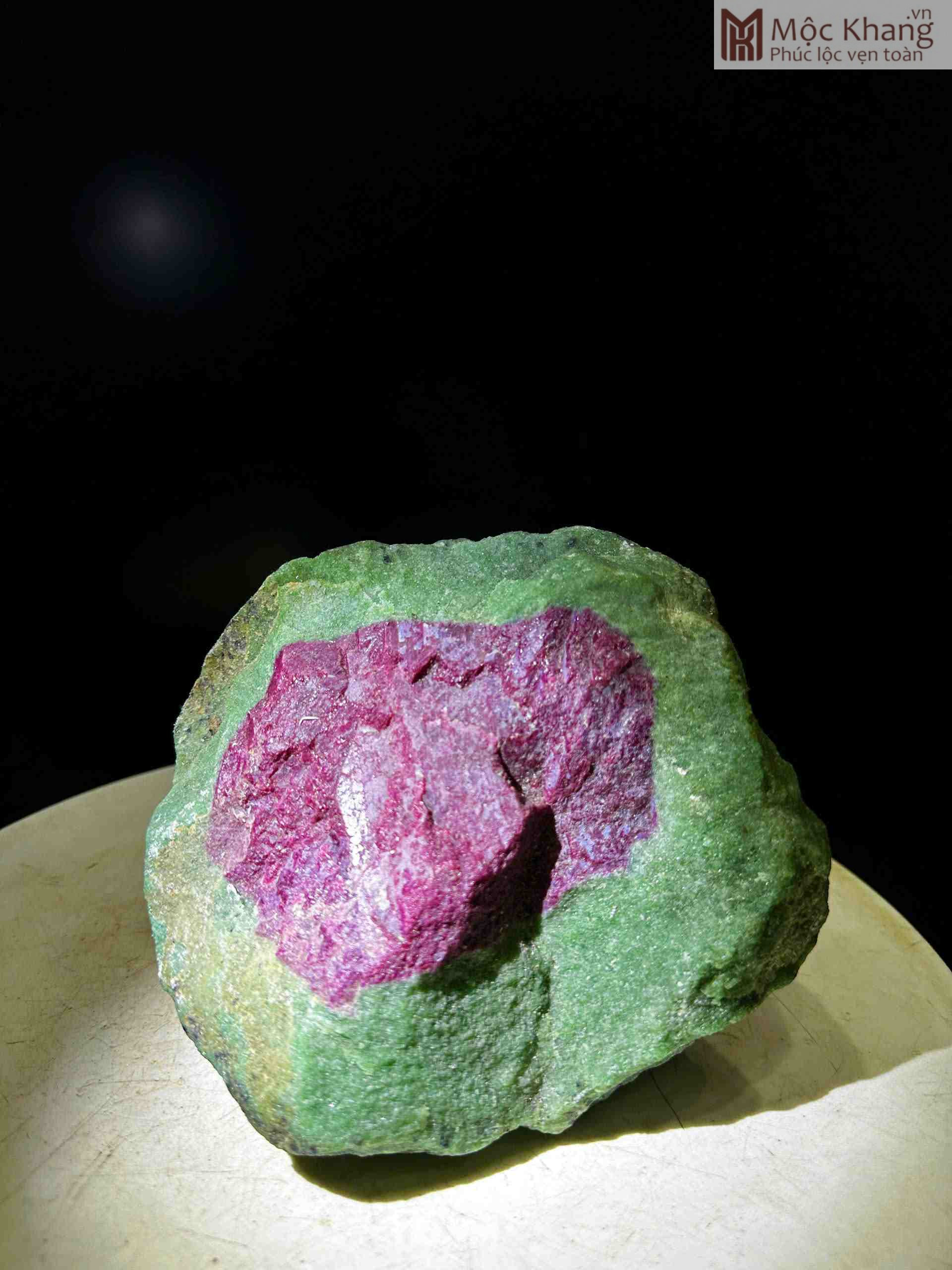 Khối Ruby Thô Tự Nhiên Cao 14 (cm) (1)_1 Khối Ruby Thô Tự Nhiên Cao 14 (cm)