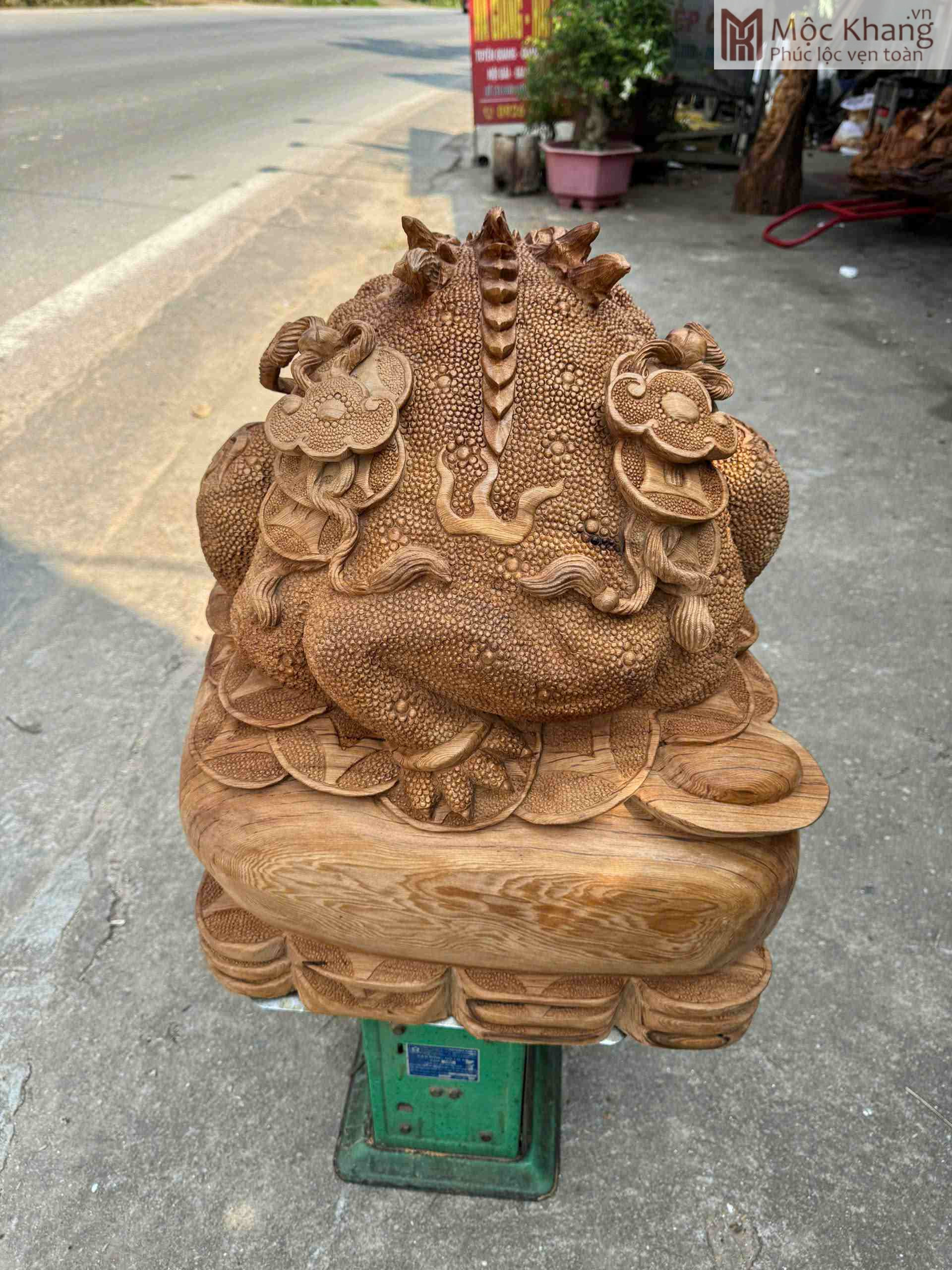 Tượng Thiềm Thừ Hóa Long Gỗ Ngọc Am Cao 58 (cm) (4)_4 Tượng Thiềm Thừ Hóa Long Gỗ Ngọc Am Cao 58 (cm)