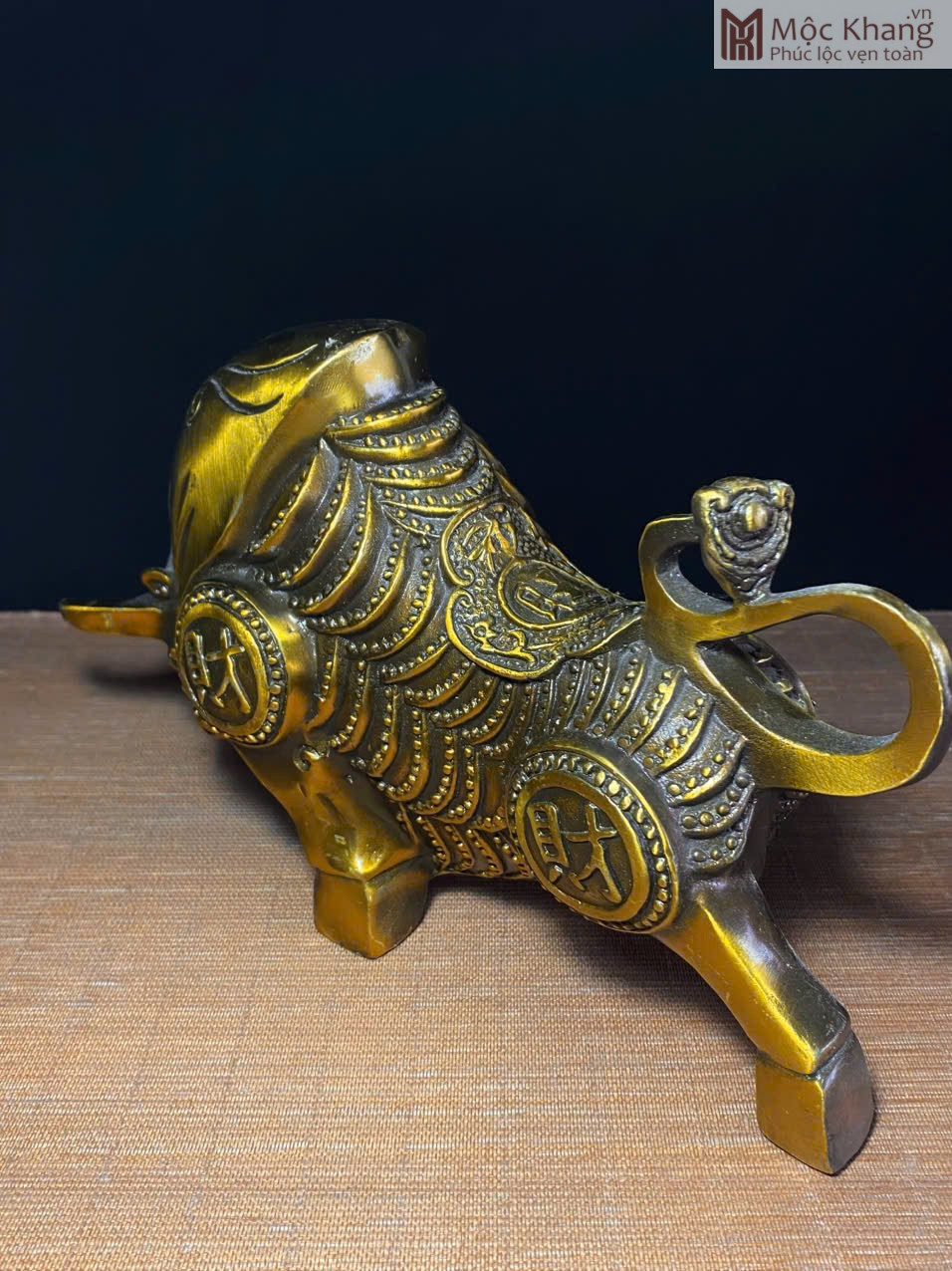 tuong-bo-tot-bang-dong-cao-15-cm (3) Tượng Bò Tót Bằng Đồng