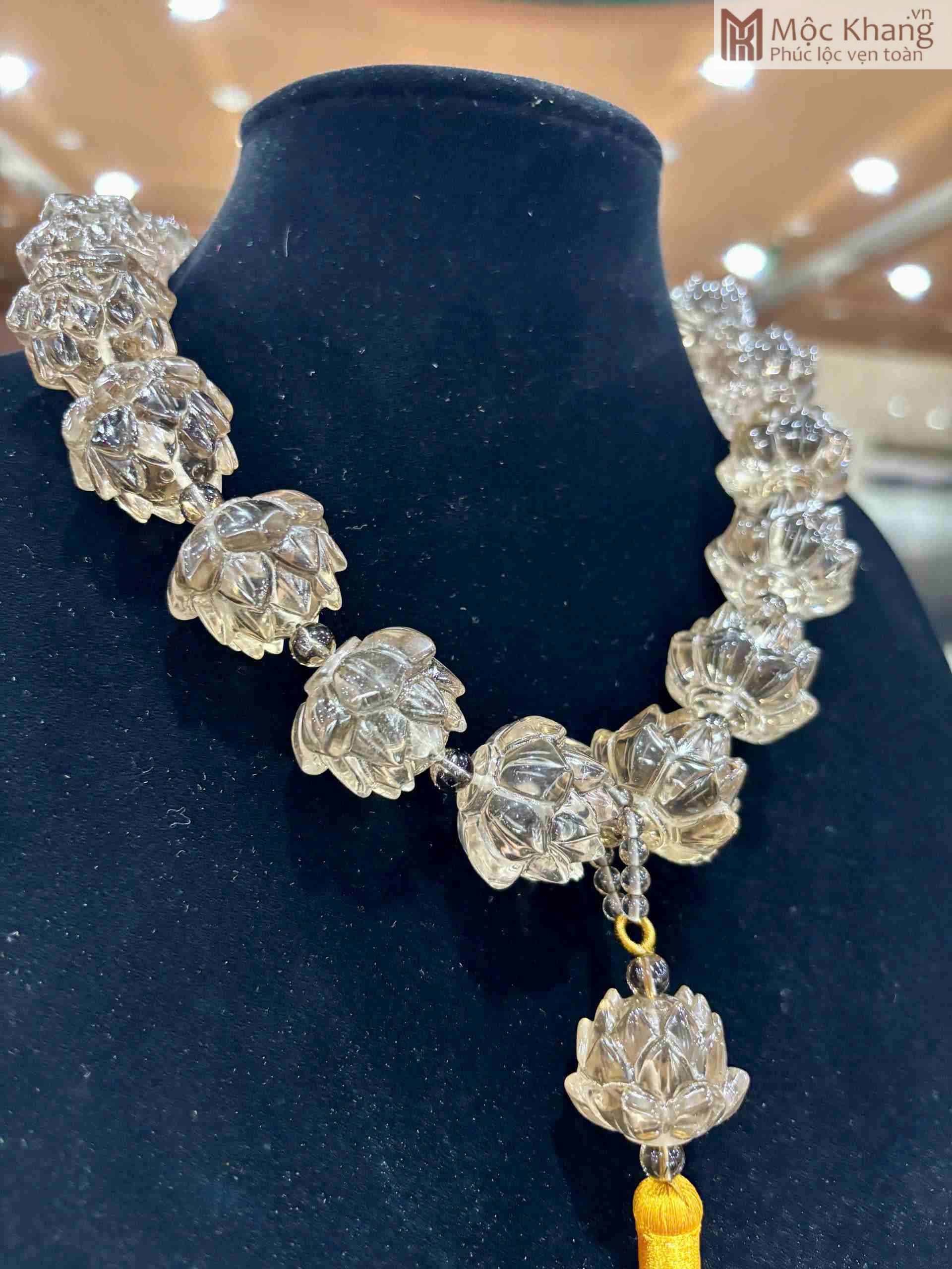 Chuỗi Tràng Hoa Sen Thạch Anh Khói Hạt 27.4 (mm) (2)_2 Chuoi Trang Hoa Sen Thach Anh Khoi Hat 27.4 mm 2 2