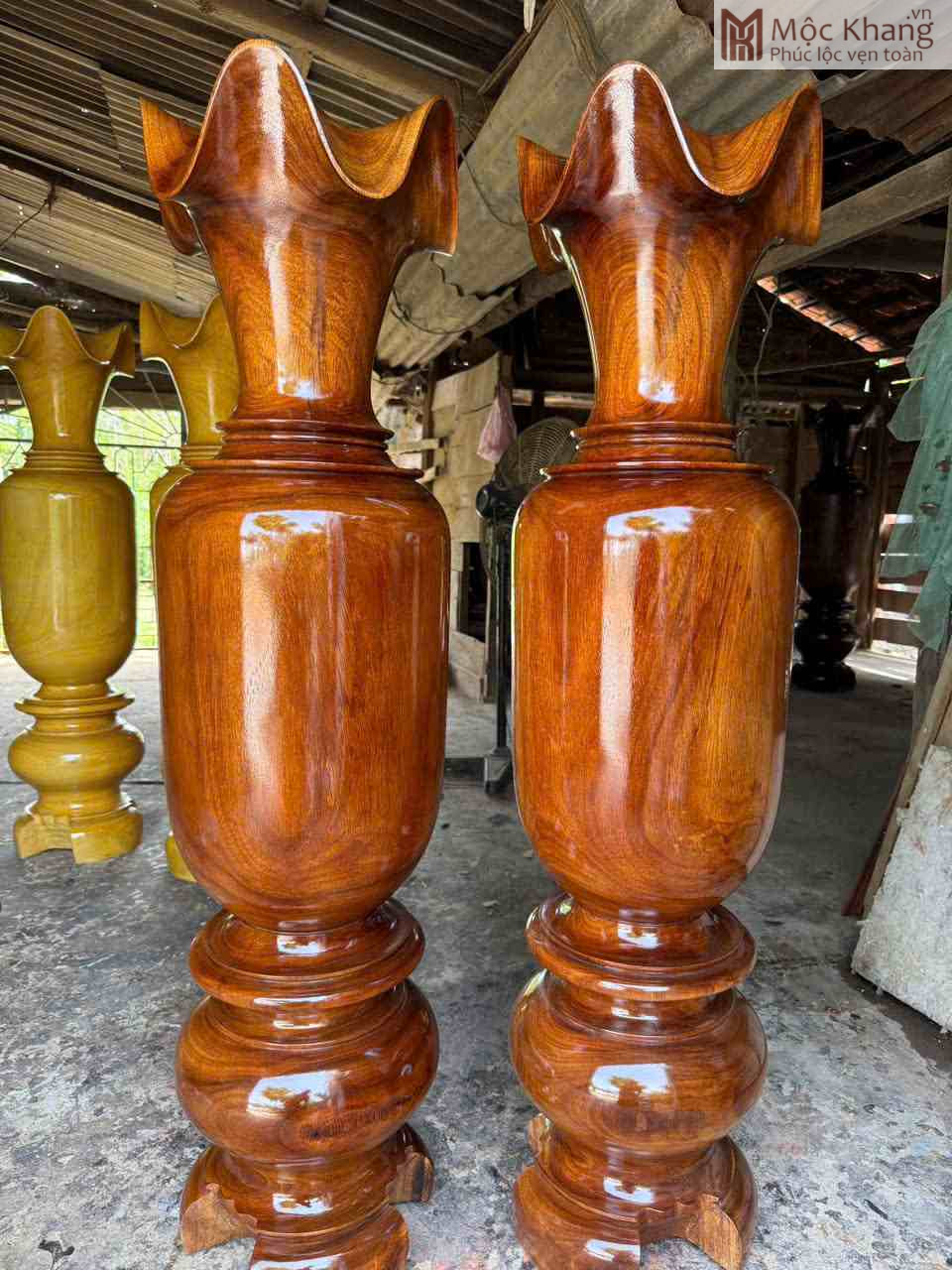 Lục Bình Gỗ Lim Cao 140 (cm) (1)_1 Lục Bình Gỗ Lim Cao 140 (cm)