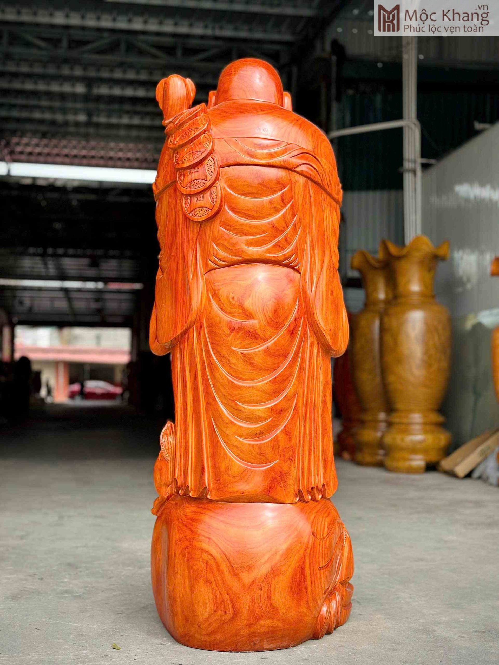 Tượng Di Lặc Chúc Phúc Gỗ Hương Cao 180 (cm) (7)_7 Tượng Di Lặc Chúc Phúc Gỗ Hương Cao 180 (cm)
