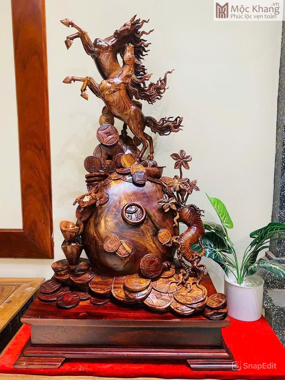 Tượng Song Mã Uyên Ương Gỗ Cẩm Cao 91 (cm) Tượng Song Mã Uyên Ương Gỗ Cẩm Cao 91 (cm)