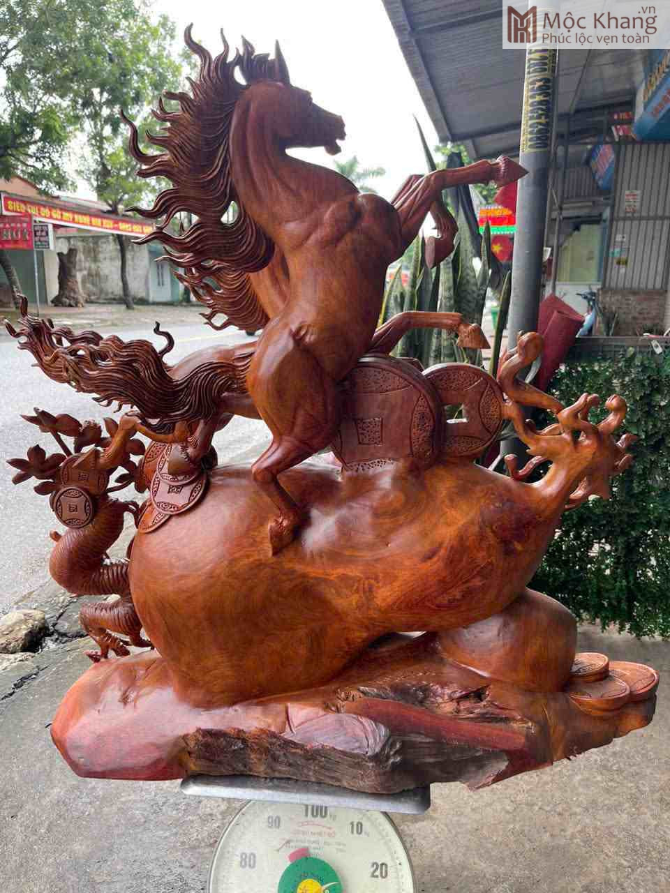 Tượng Song Mã Uyên Ương Gỗ Hương Cao 90 (cm) (6)_6 Tượng Song Mã Uyên Ương Gỗ Hương Cao 90 (cm)
