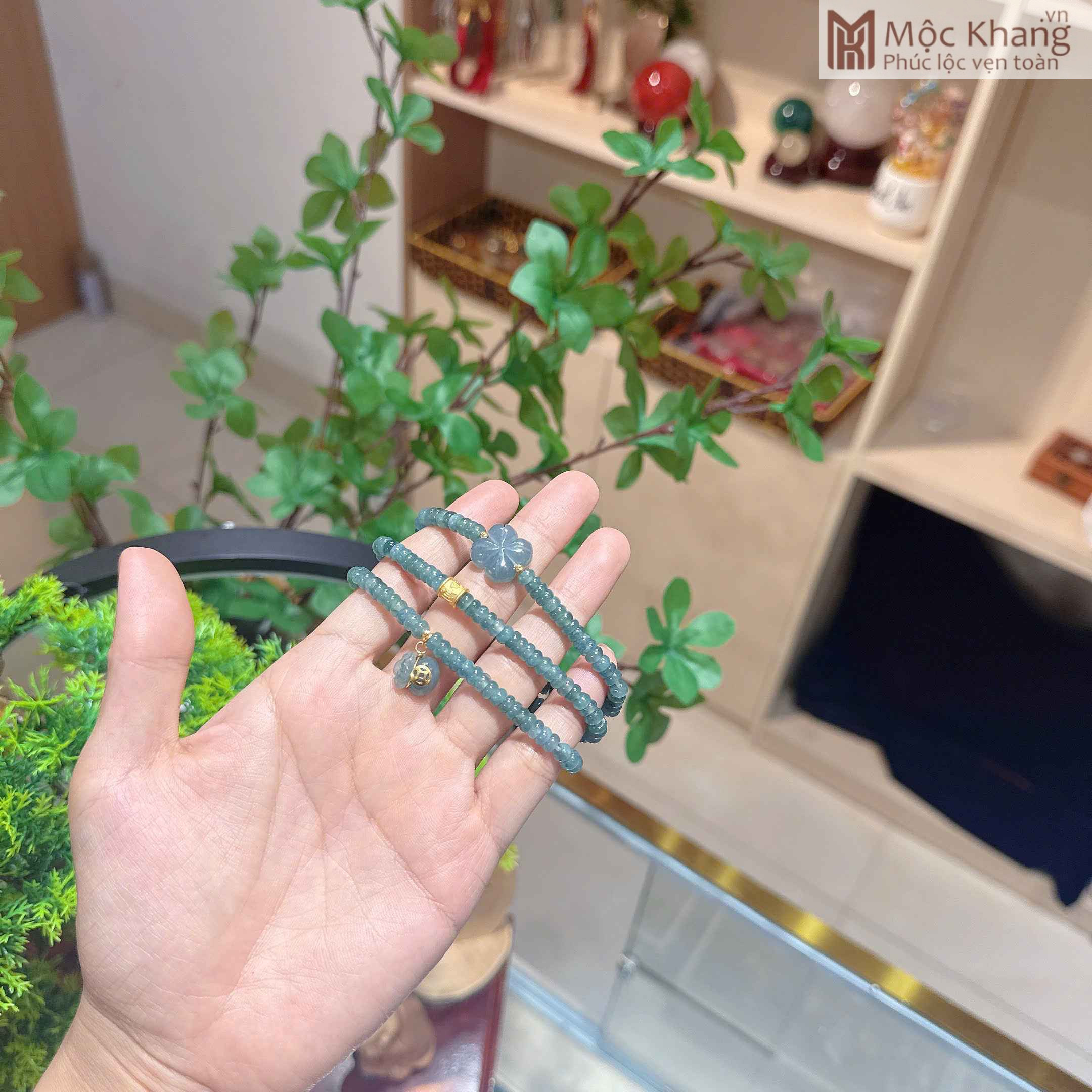 chuoi-lam-ngoc-banh-xe-quan-3-vong-phoi-co-4-la (3) chuoi lam ngoc banh xe quan 3 vong phoi co 4 la 3