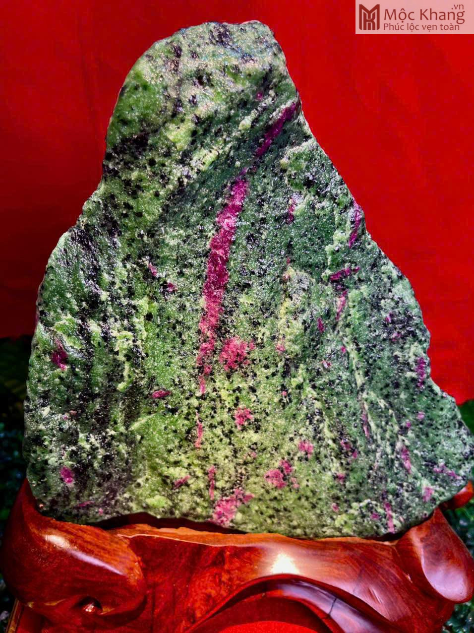 khoi-ruby-tho-tu-nhien-cao-34-cm (5) khoi ruby tho tu nhien cao 34 cm 5