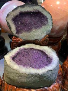Hốc Đá Tụ Bảo