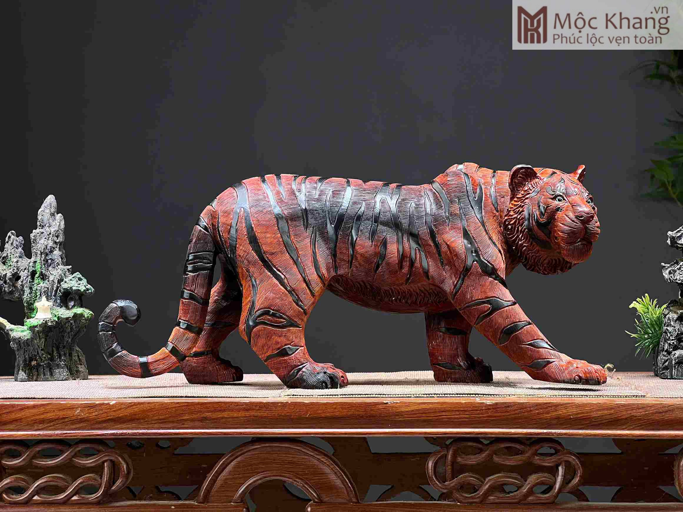 tuong-manh-ho-go-trac-ngang-41-cm (1) Tượng Mãnh Hổ Gỗ Trắc