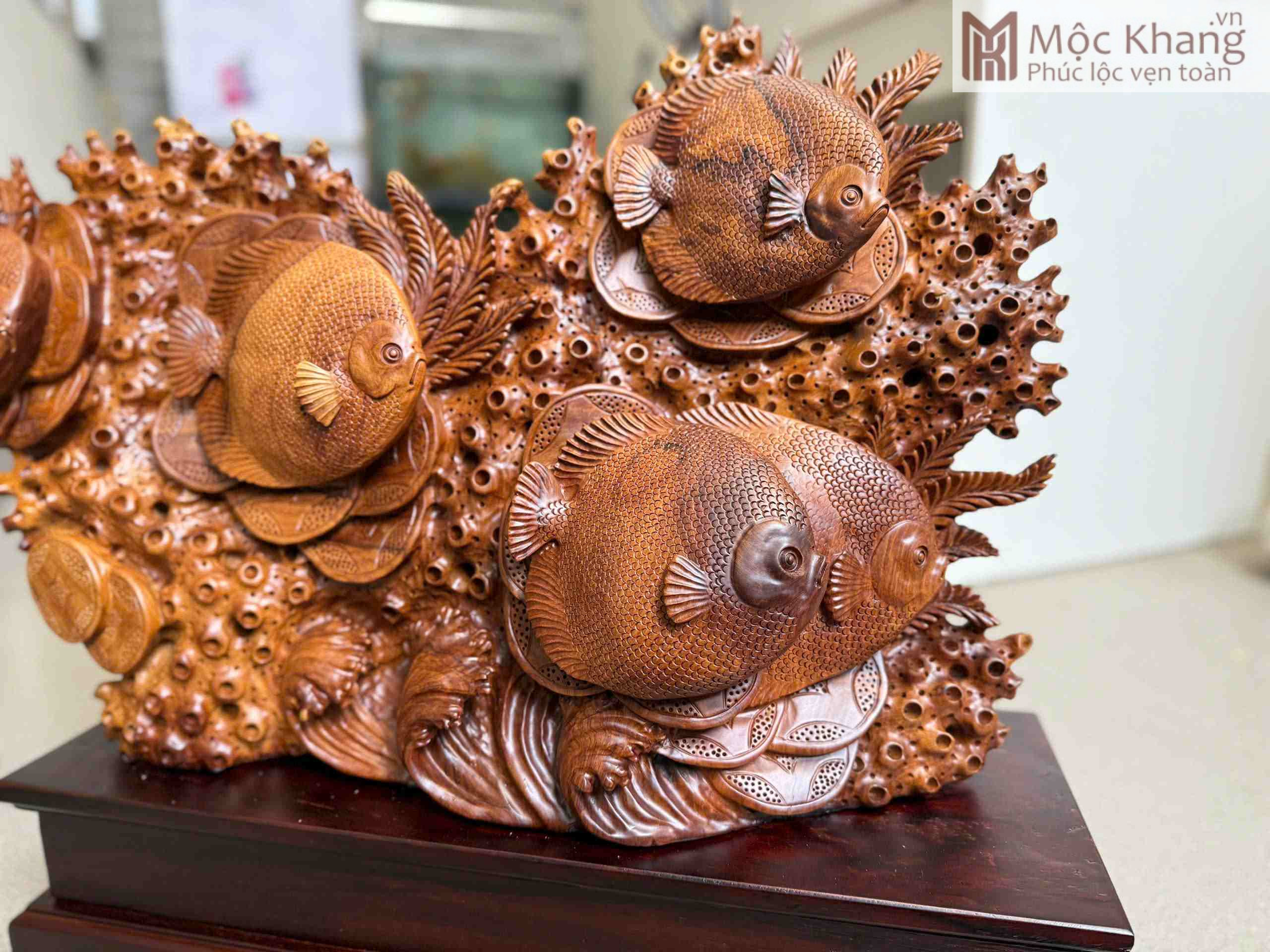 Tượng Cá Đồng Tiền Gỗ Hương Cao 50 (cm) (2)_2 Tượng Cá Đồng Tiền Gỗ Hương Cao 50 (cm)