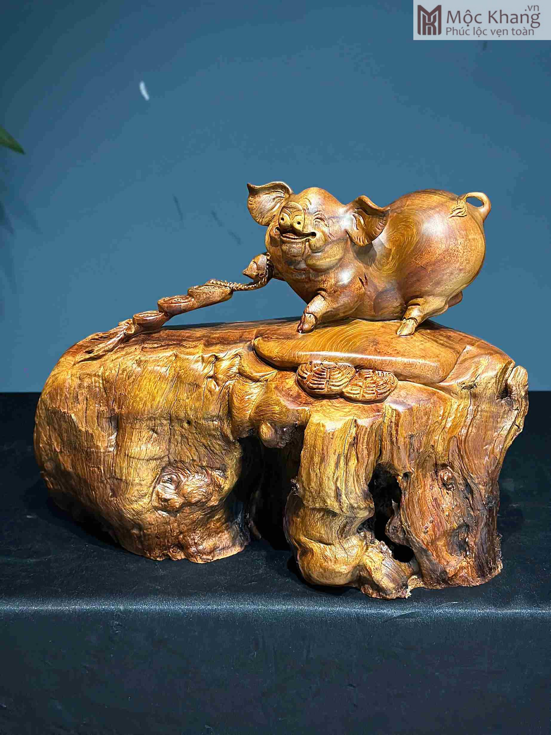 tuong-heo-go-huong-chun-sun-cao-30-cm (1) Tượng Heo Gỗ Hương Chun Sụn