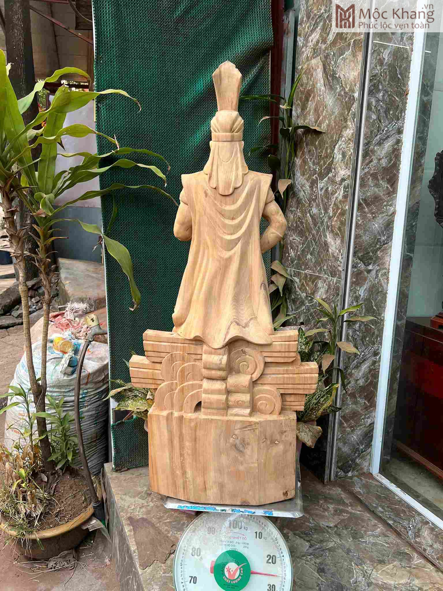tuong-vua-hung-go-ngoc-am-cao-100-cm (3)