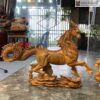 Long mã gỗ ngọc am liền khối