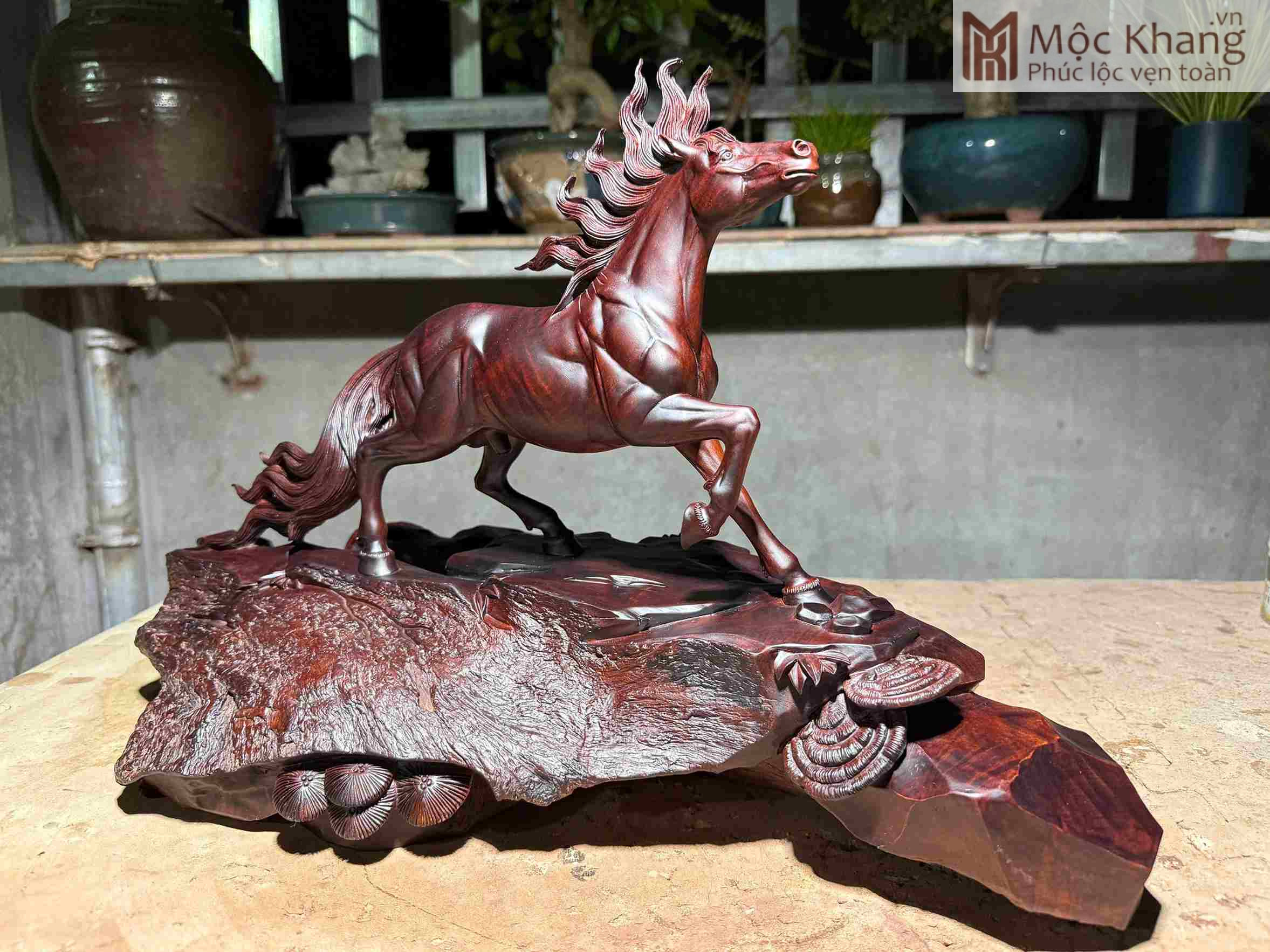 Nhất Mã Thong Dong Gỗ Trắc Ngang 46 (cm) (3)_3 Nhat Ma Thong Dong Go Trac Ngang 46 cm 3 3