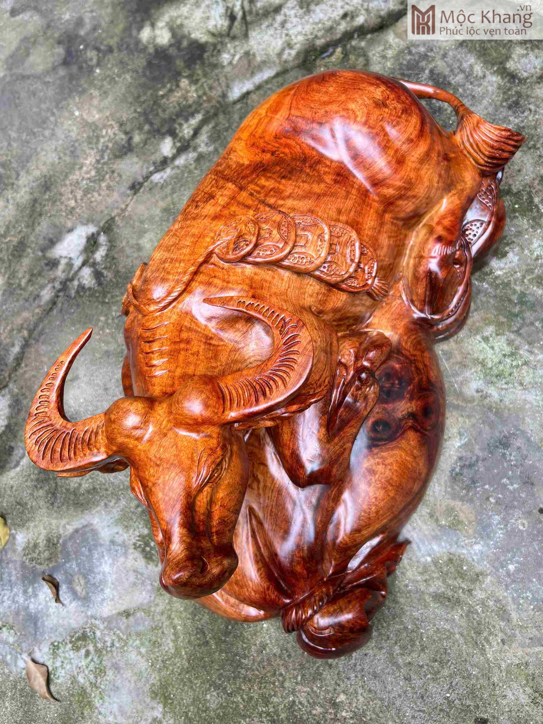 Tượng Trâu Nằm Bao Tiền Gỗ Hương Cao 46 (cm) (7)_7 Tuong Trau Nam Bao Tien Go Huong Cao 46 cm 7 7