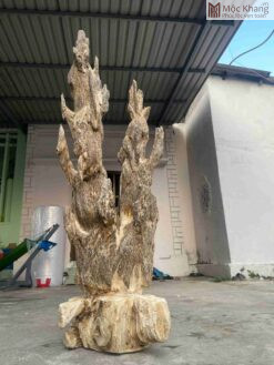 Gốc Trầm Dầu Tự Nhiên Cao 130 (cm)