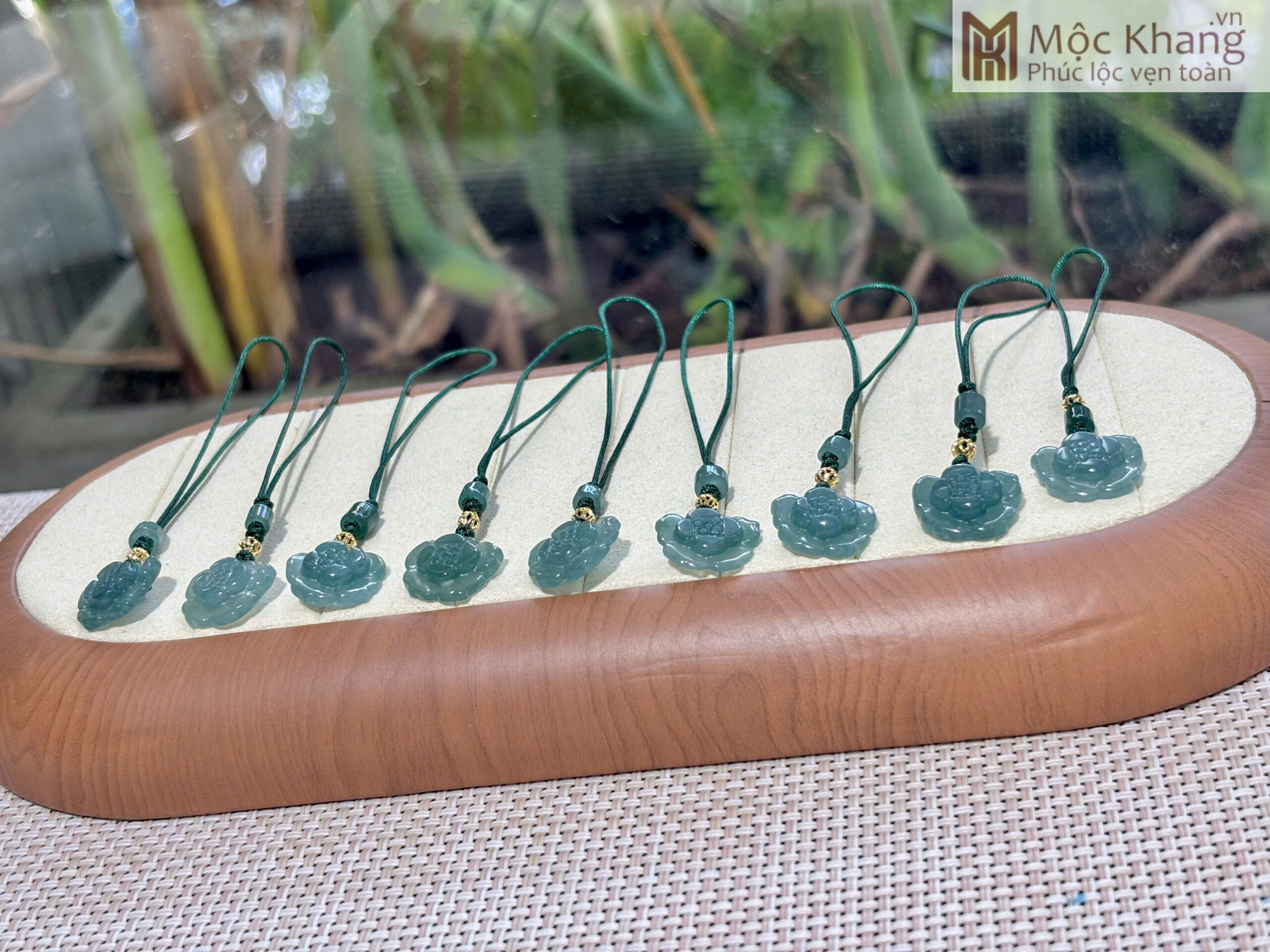 moc-treo-dien-thoai-hoa-sen-lam-ngoc-size-1-6cm (5) moc-treo-dien-thoai-hoa-sen-lam-ngoc-size-1-6cm