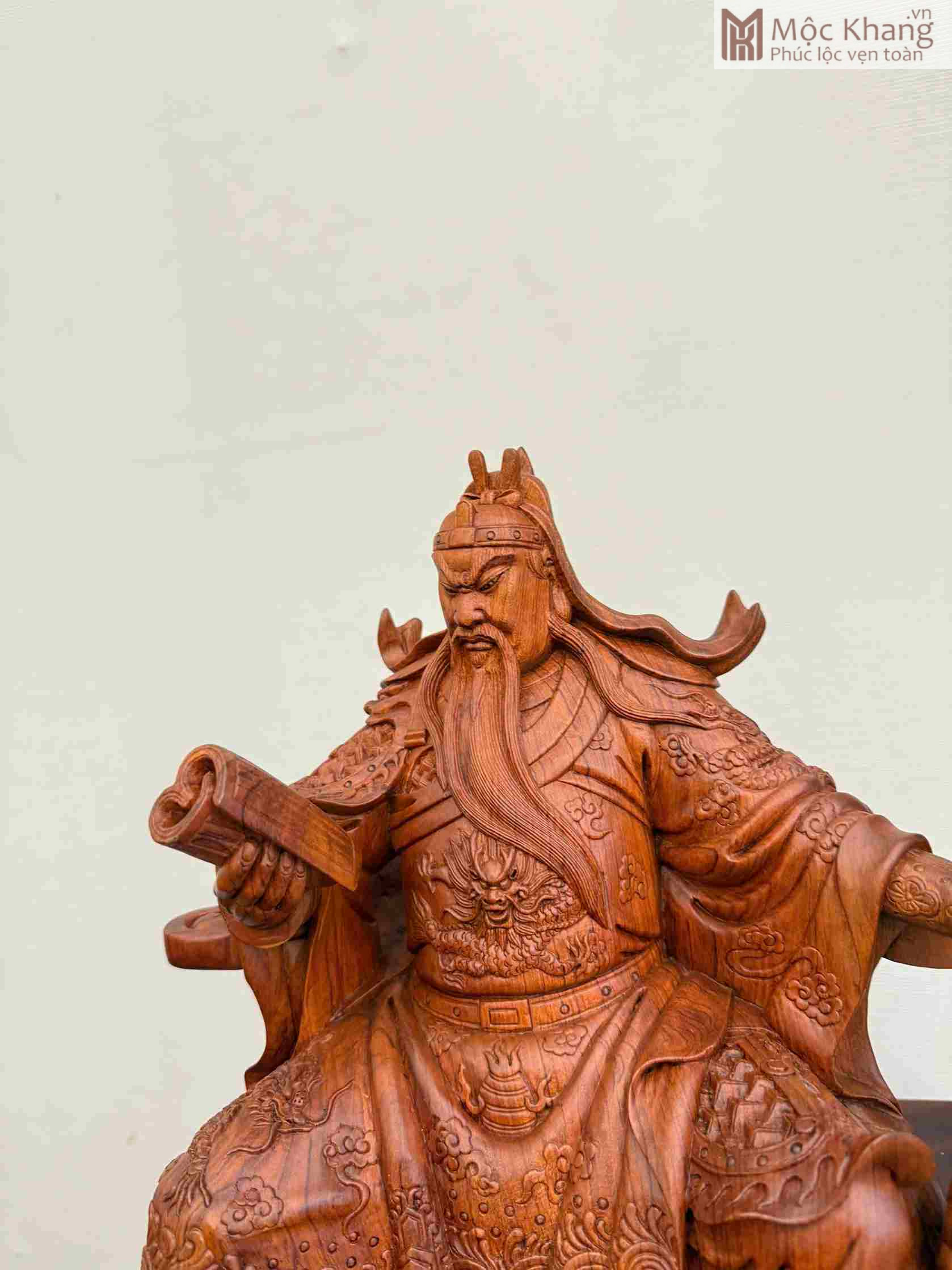 quan-cong-ngoi-doc-sach-go-huong-cao-36cm (3) quan-cong-ngoi-doc-sach-go-huong-cao-36cm