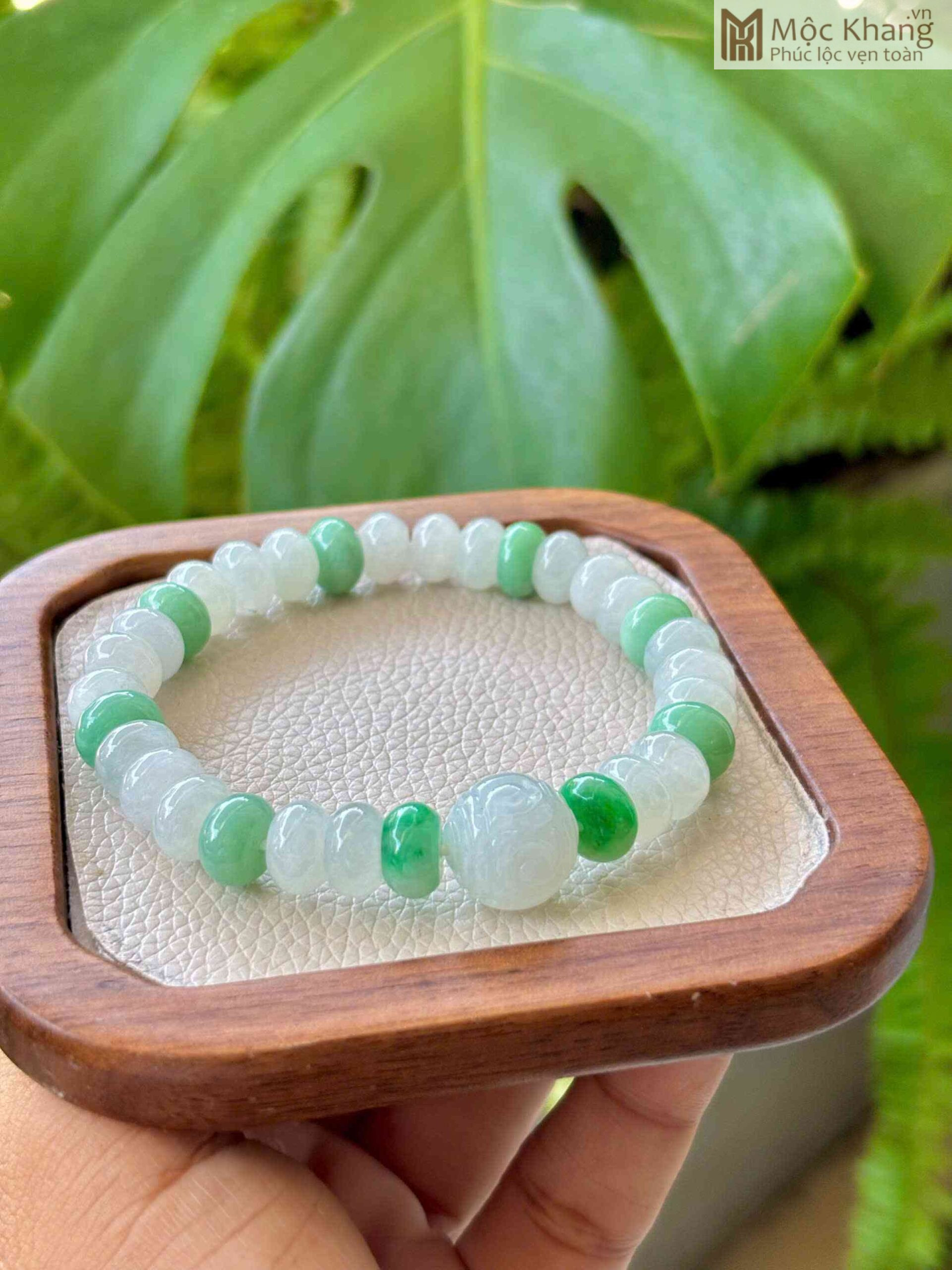 vong-dieu-bach-ngoc-cam-thach-mix-bi-ngoc-hat-9-3mm (1) vong-dieu-bach-ngoc-cam-thach-mix-bi-ngoc-hat-9-3mm
