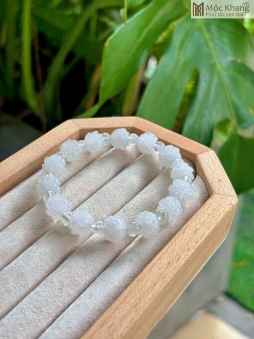 vong-hoa-sen-thach-anh-trang-hat-10-mm