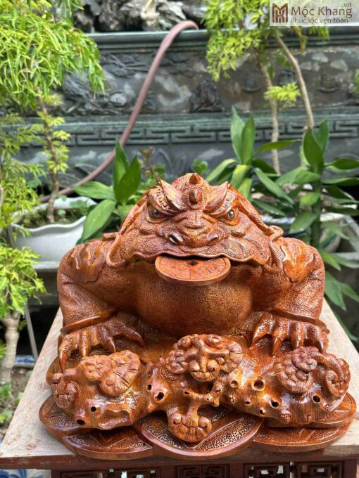Thiềm Thừ Gỗ Hương Cao 40 (cm)