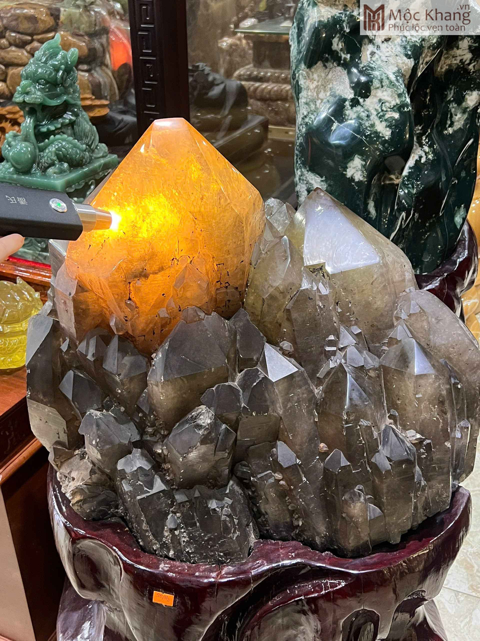 Trụ Tinh Thể Thạch Anh Vàng Cao 41 Ngang 55 Sâu 38 (cm) (5)_5 Tru Tinh The Thach Anh Vang Cao 41 Ngang 55 Sau 38 cm 5 5