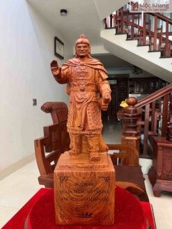 Tượng Quang Trung Gỗ Hương Cao 59 (cm)