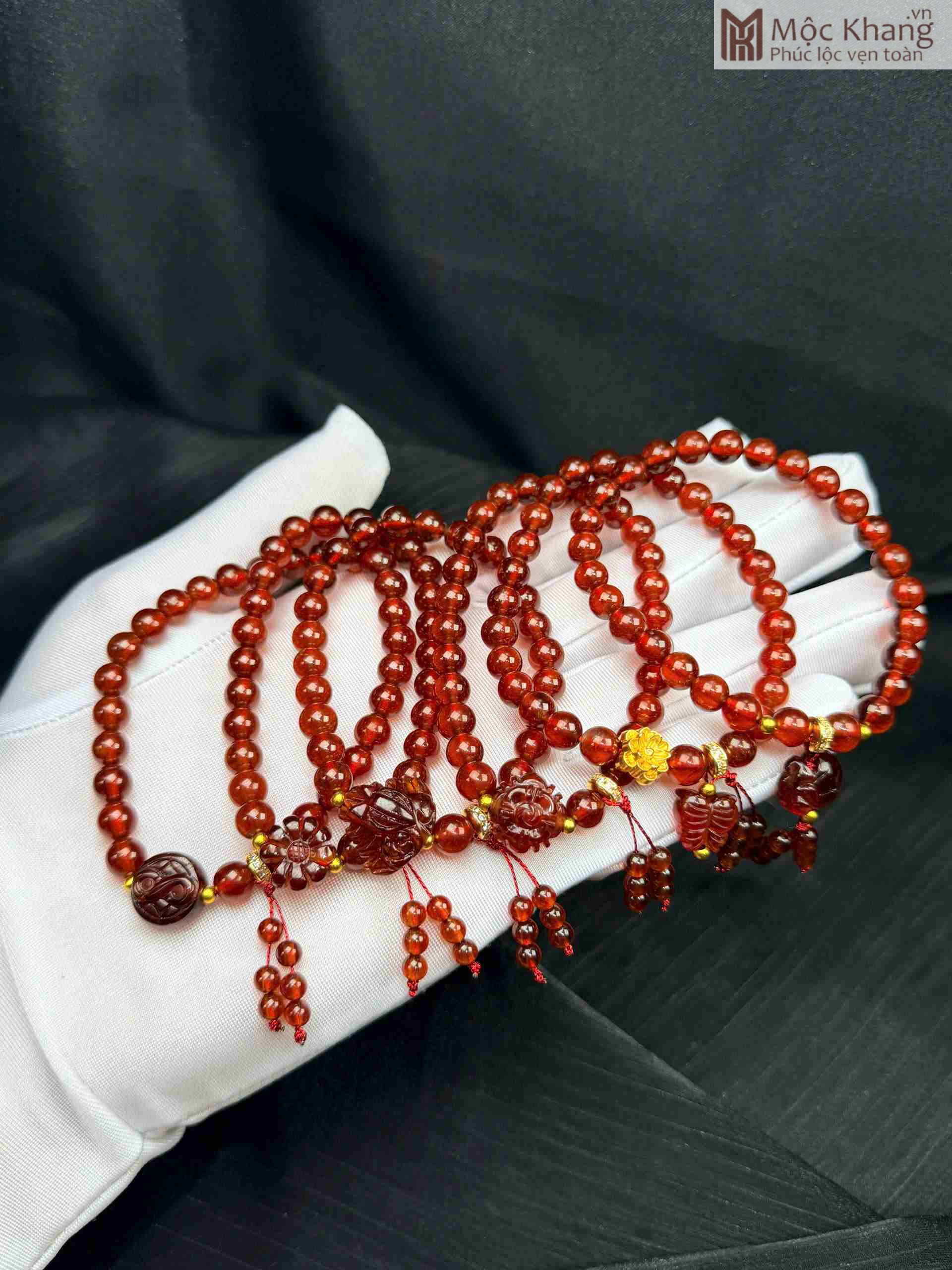 Vòng Tay Garnet Hạt 7 mm (3)_3 Vong Tay Garnet Hat 7 mm 3 3