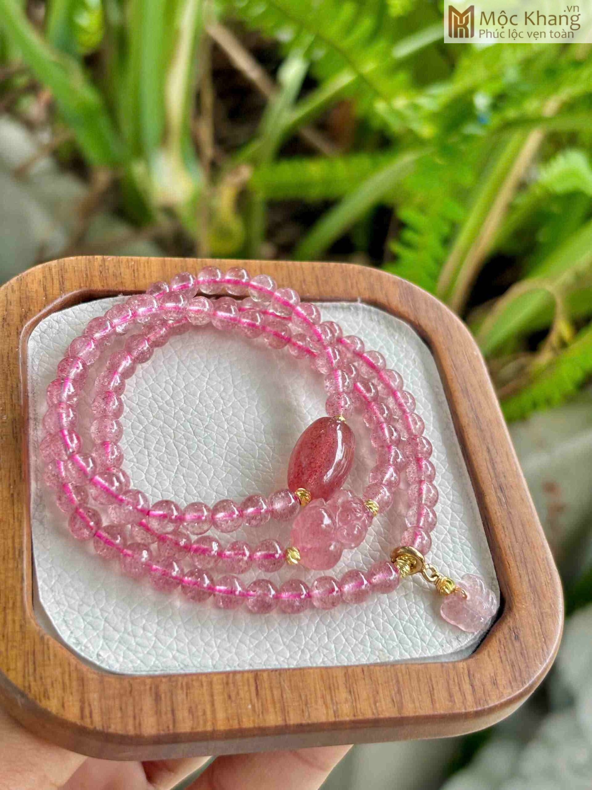 chuoi-thach-anh-dau-do-mix-charm-hat-5-4mm (1) chuoi-thach-anh-dau-do-mix-charm-hat-5-4mm