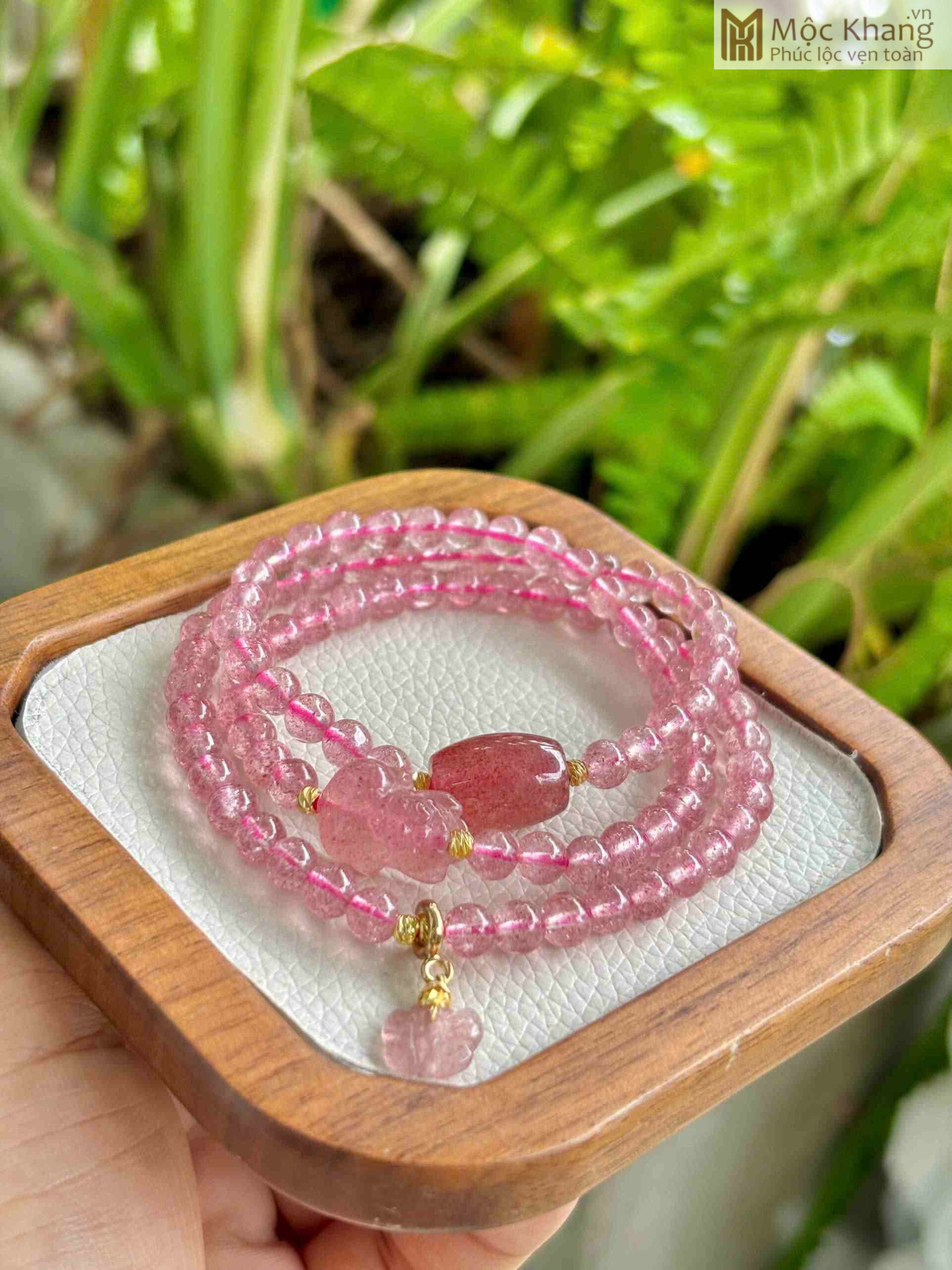 chuoi-thach-anh-dau-do-mix-charm-hat-5-4mm (2) Chuỗi Thạch Anh Dâu Đỏ Mix Charm Hạt 5.4(mm)