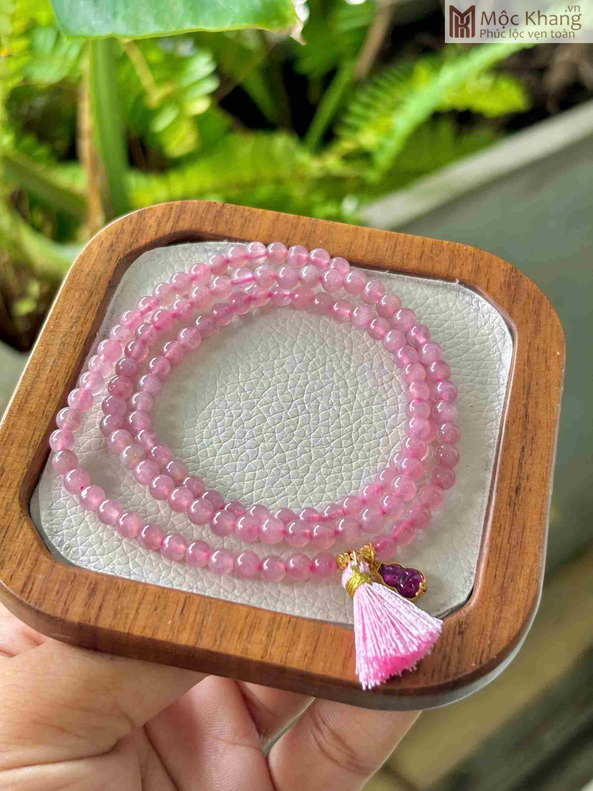chuoi-thach-anh-hong-mix-charm-hat-4-5mm (3) chuoi-thach-anh-hong-mix-charm-hat-4-5mm