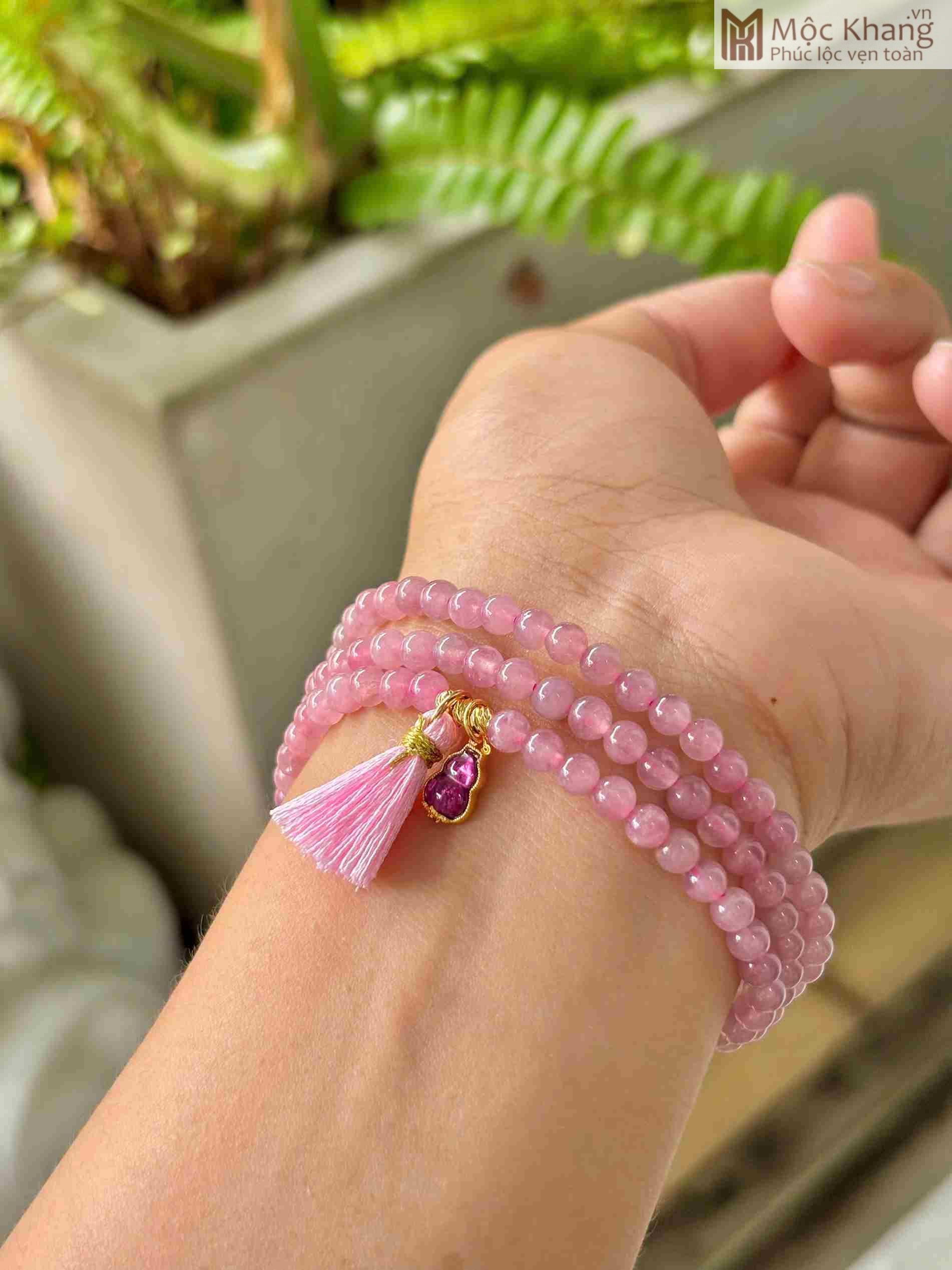 chuoi-thach-anh-hong-mix-charm-hat-4-5mm (4) chuoi-thach-anh-hong-mix-charm-hat-4-5mm