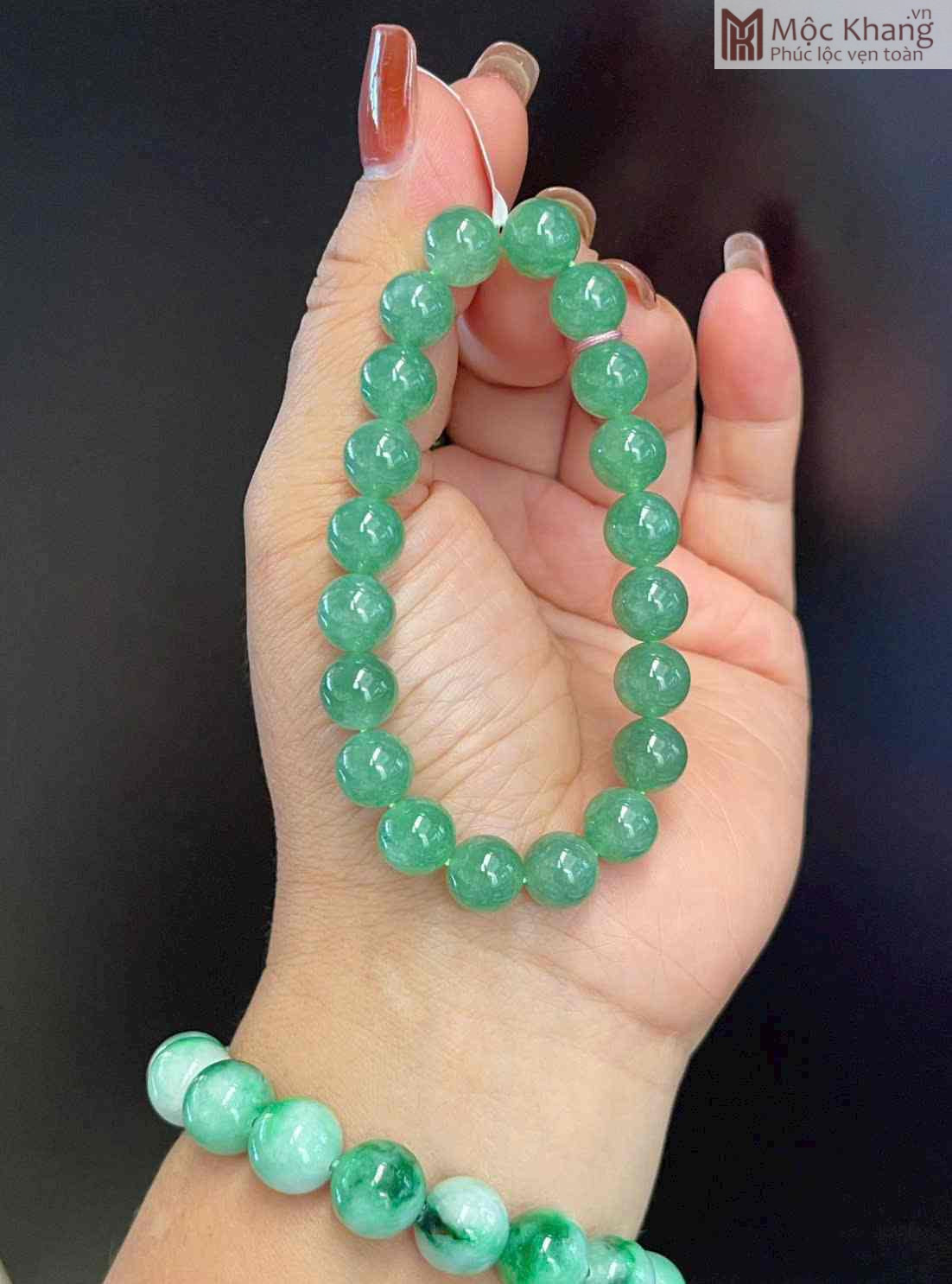 vong-tay-ngoc-phi-thuy-xanh-hat-10mm-2 (2) Vòng Tay Ngọc Phỉ Thúy Xanh Hạt 10(mm)
