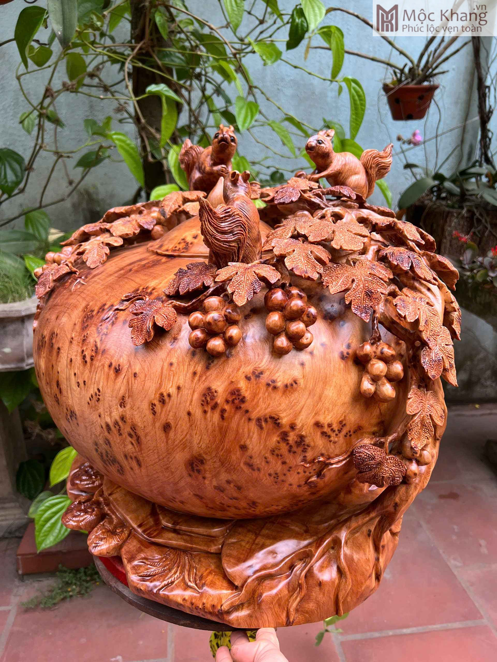 Chum Phú Quý Nho Sóc Gỗ Nu Ngọc Am Cao 47 (cm) (2) Chum Phu Quy Nho Soc Go Nu Ngoc Am Cao 47 cm 2