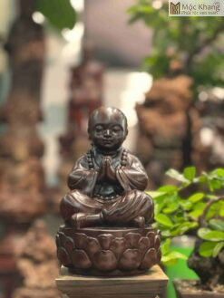 Tượng An Nhiên Gỗ Trắc Cao 21 (cm)