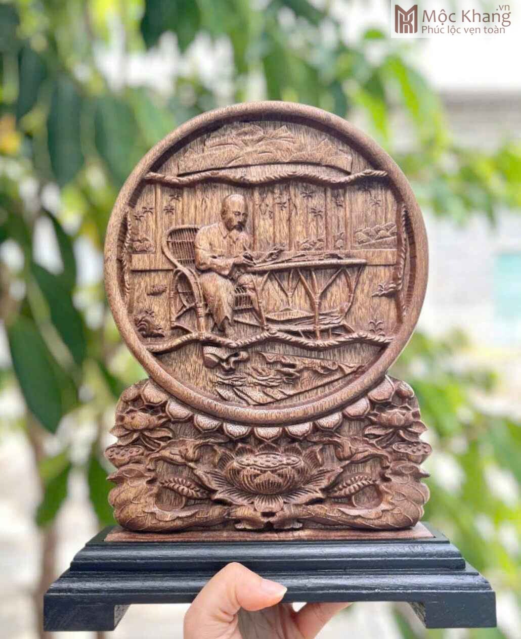 Tranh Bác Hồ Trầm Hương Cao 26 (cm) (1) Tranh Bác Hồ Trầm Hương Cao 26 (cm)