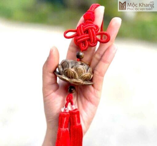 Khánh Treo Xe Hoa Sen Trầm Hương