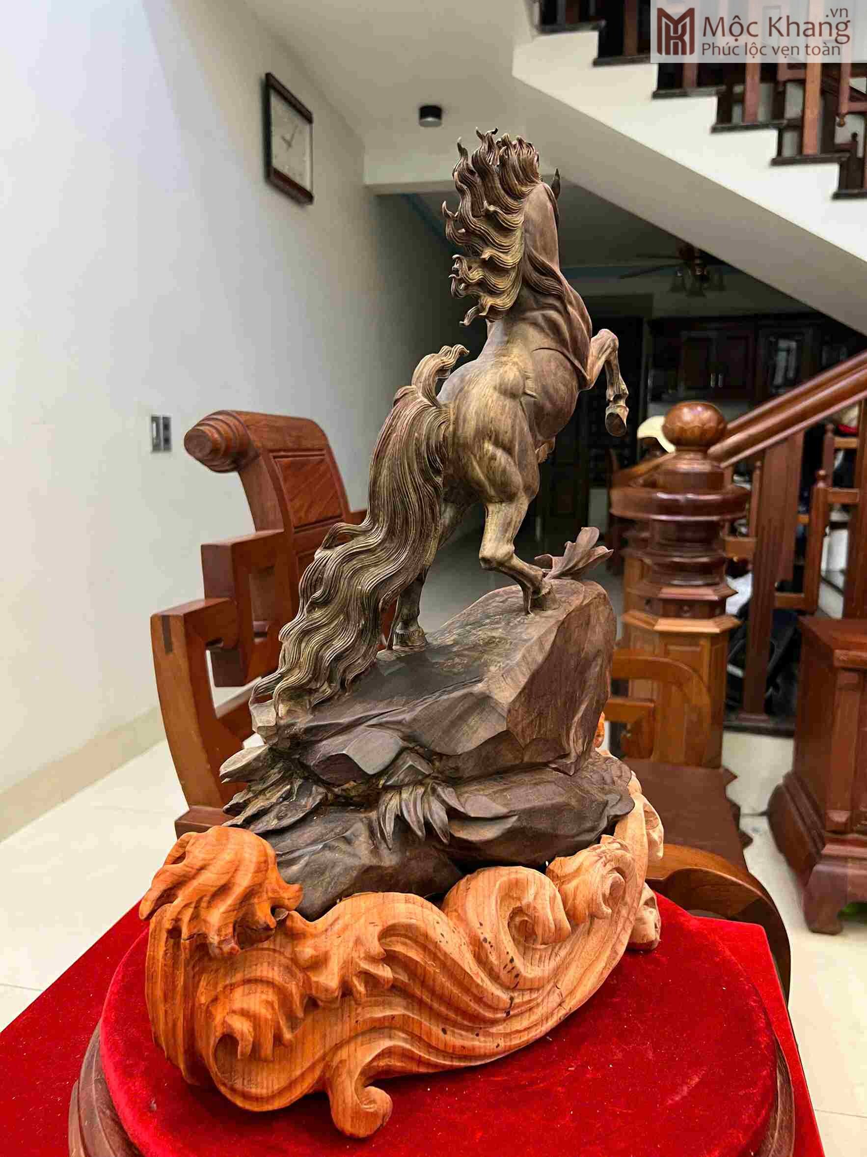 tuong-ngua-go-trac-den-cao-51cm (4) tuong-ngua-go-trac-den-cao-51cm