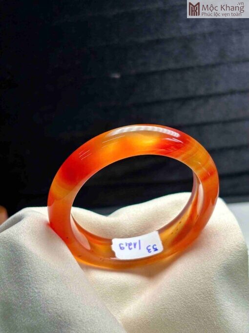 Vòng Tay Chalcedony Bắc Giang Ni 53(mm)
