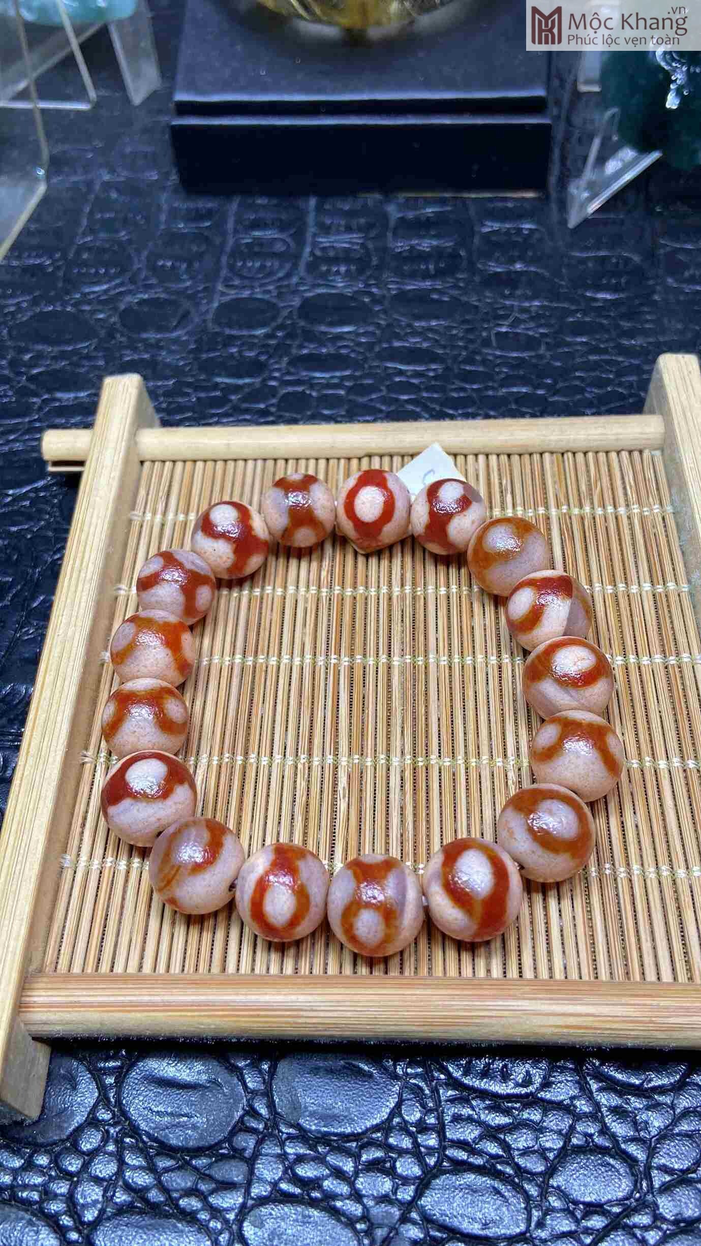 vong-tay-da-dzi-hat-12-1mm (7) Vòng Tay Đá Dzi Hạt 12.1(mm)