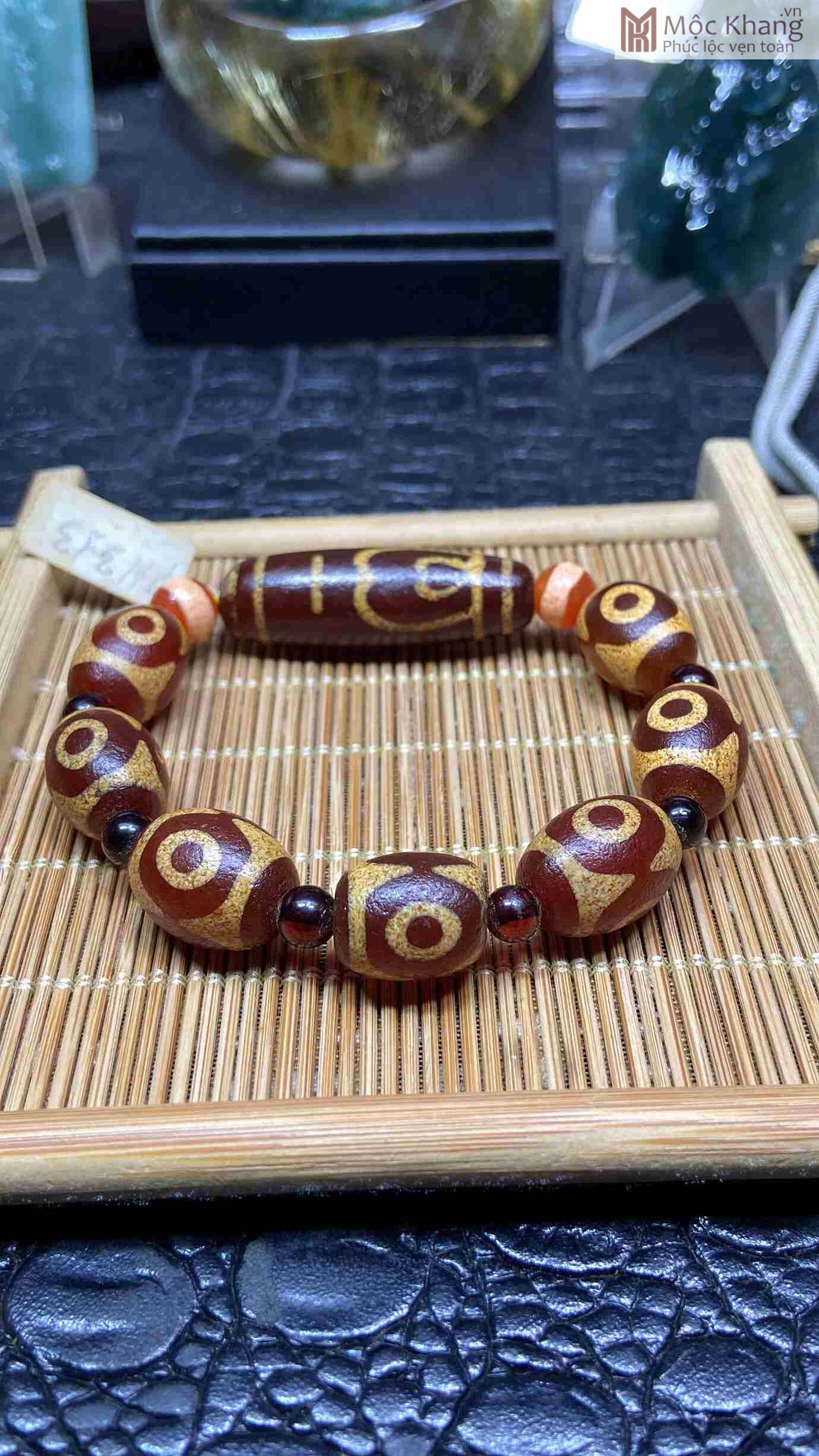 vong-tay-da-dzi-hat-12mm (1) Vòng Tay Đá Dzi Hạt 12(mm)