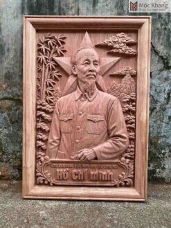 Tranh Bác Hồ Gỗ Hương cao 80(cm)