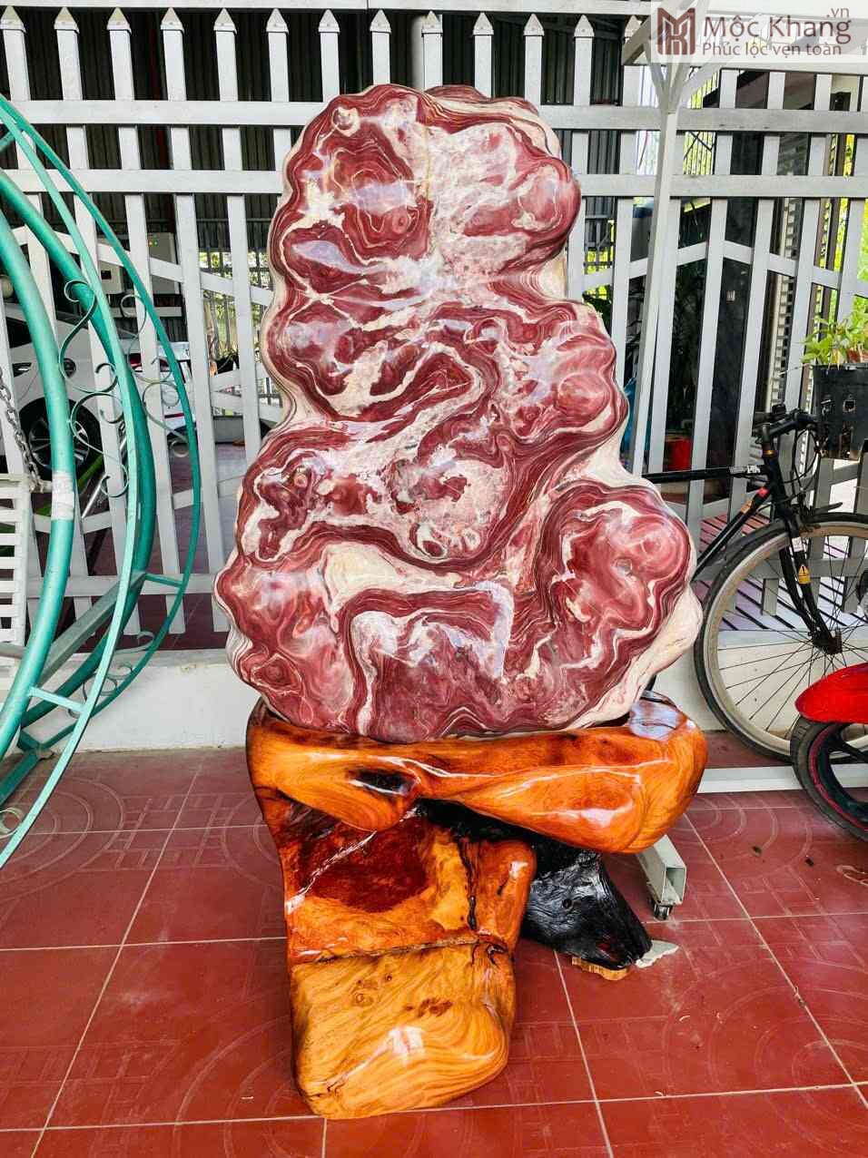 tru-da-serpentine-do-nguyen-khoi-cao-145cm (1) Trụ Đá Serpentine Đỏ Nguyên Khối Cao 145(cm)