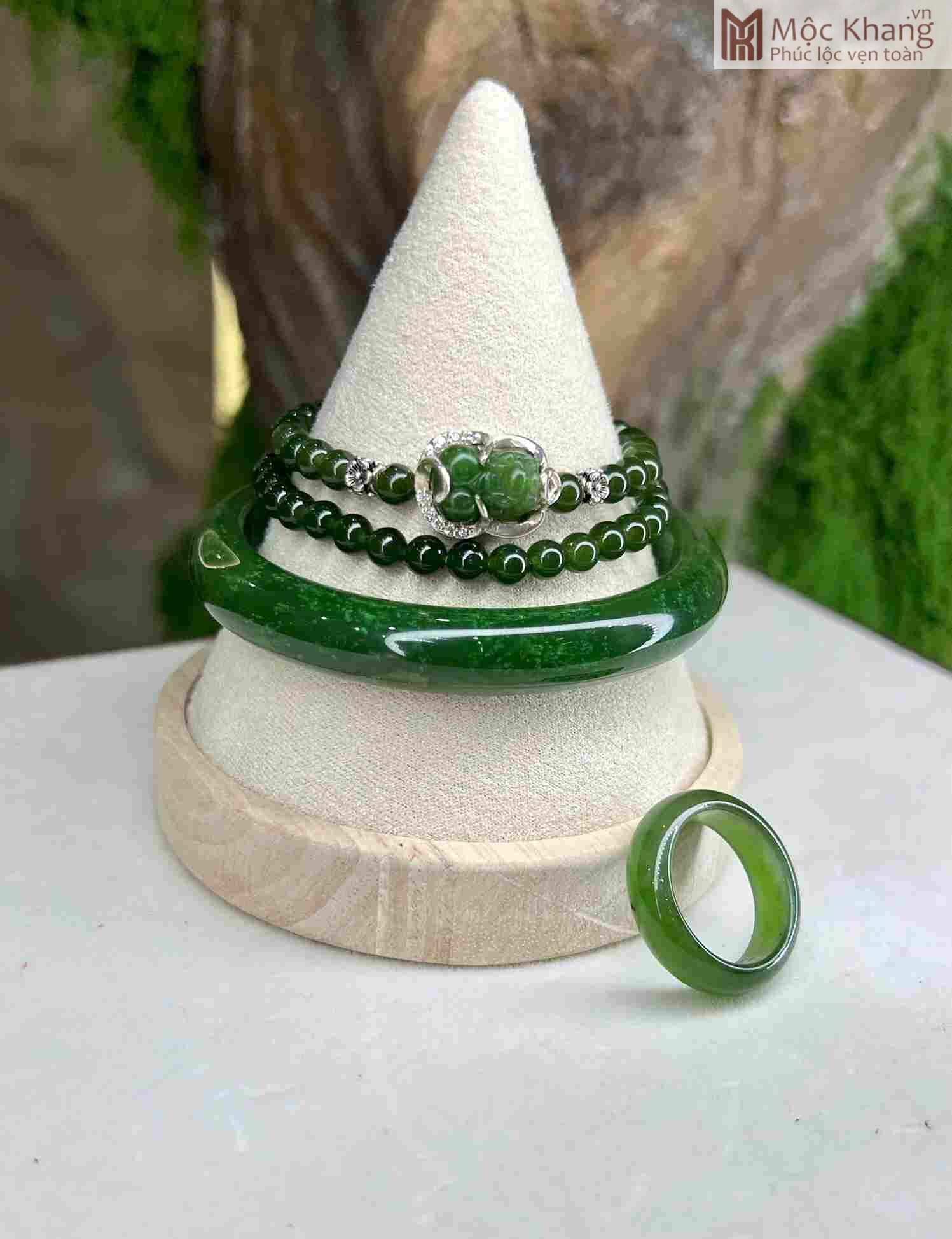 vong-doi-ngoc-bich-canada-5-mm (2) vong-doi-ngoc-bich-canada-5-mm